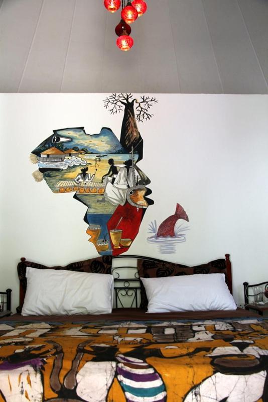 The White House Lodges Brufut Bagian luar foto